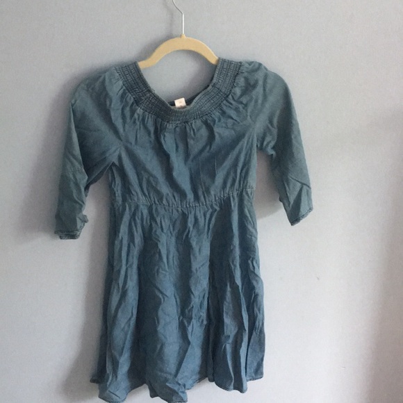 Blue dress with button and open cuff wrists. Elbow length sleeves. - Picture 3 of 3